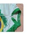 Detalhe da camisa recebida, foto enviada por Juliana Ribeiro P.